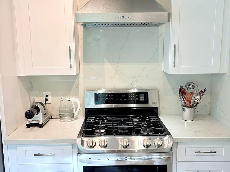 709 Bozanich Cir #B — Photo 3