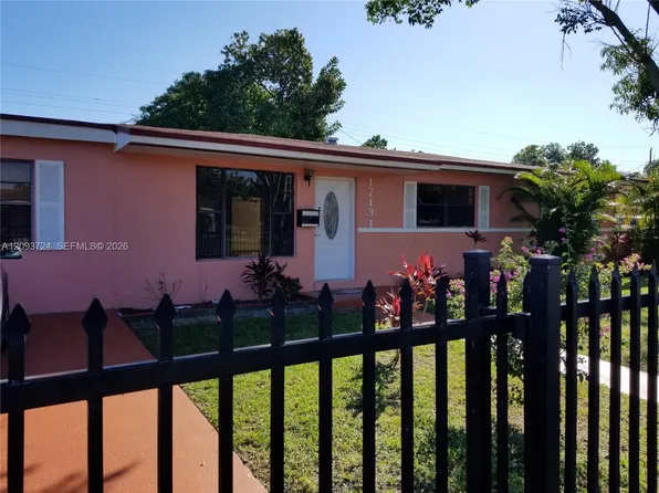 17131 NW 10th Ct, Miami Gardens, FL 33169
