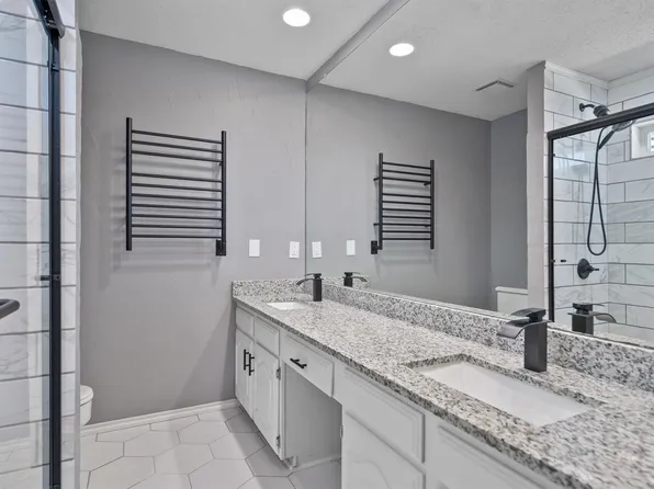 2213 Big Bend Dr, Carrollton, TX 75007