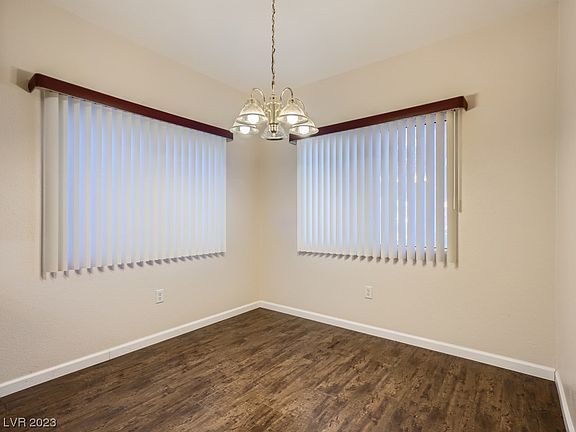 5th image of 1050 E Cactus Ave Unit 1045