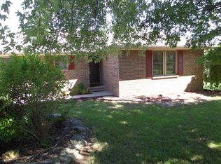 830 S Barwick Pl, Willard, MO 65781