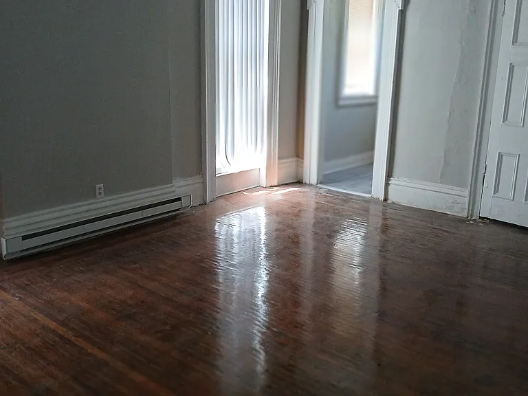 1022 S 4th St #3 — Photo 2