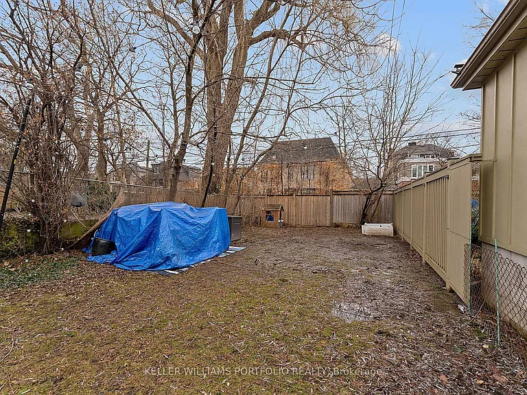 145 Glengrove Ave W — Photo 47