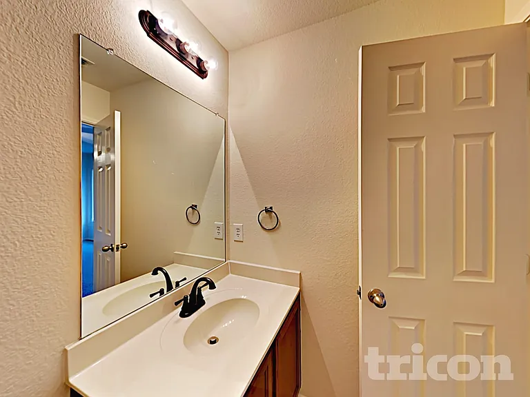 16824 Pinery Way — Photo 10