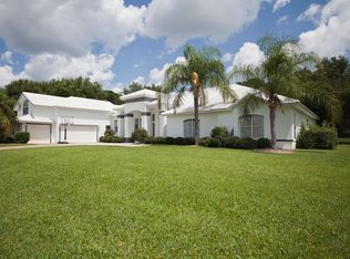 716 Pelican Bay Dr, Daytona Beach, FL 32119