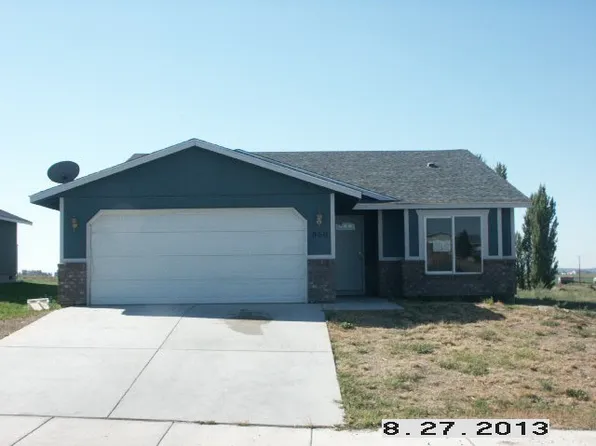 860 Gemstone St, Othello, WA 99344