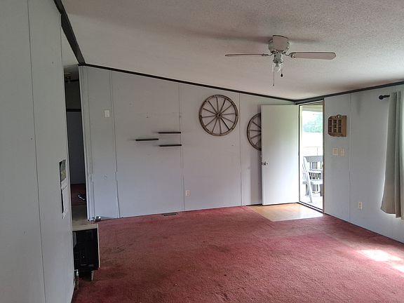 3rd image of 990 County Road 2140