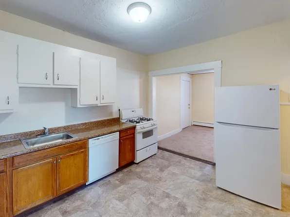 30 Winter St APT 2, Brockton, MA 02302