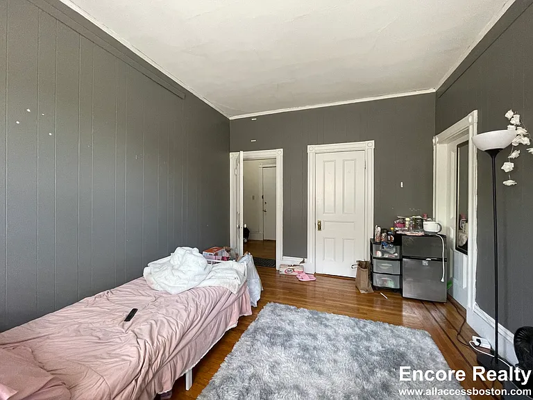 11 Park St #6 — Photo 18
