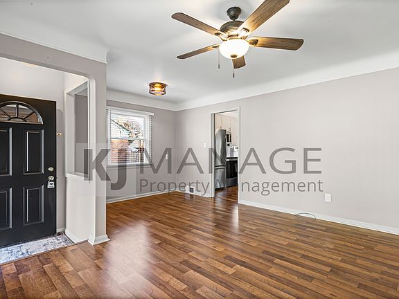 4th image of 20462 Glenmore