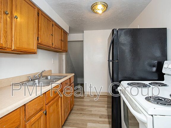 2nd image of 25141 Treadwell Ave