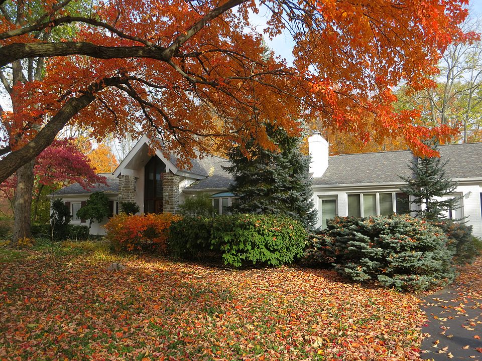 1st image of 7540 Algonquin Dr