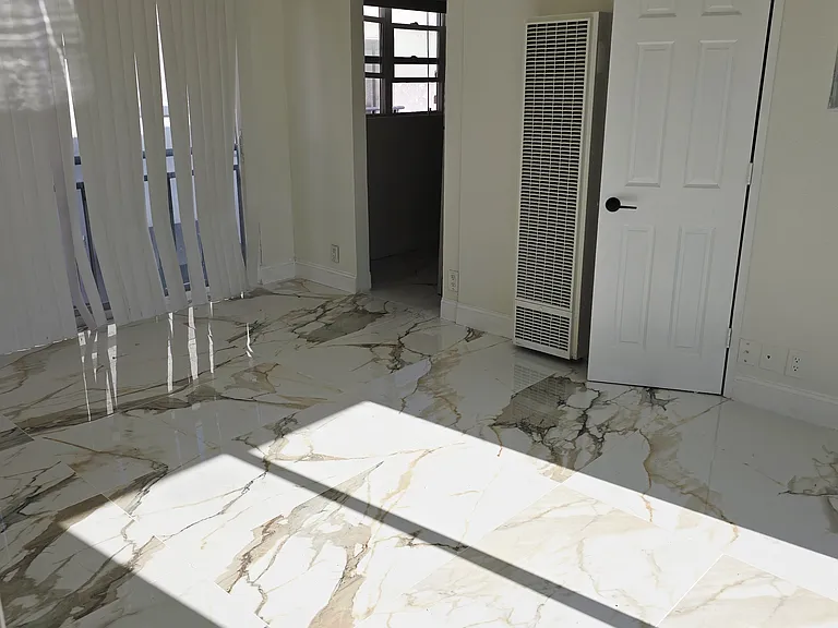 2230 E Ocean Blvd #7 — Photo 13