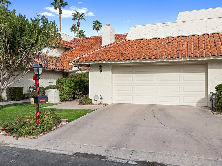 7118 E Buena Terra Way — Photo 35