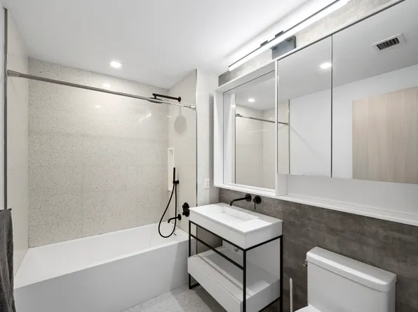 181 East 101st Street 606 image 9 of 9