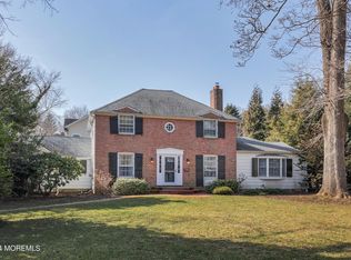 15 Crest Dr, Little Silver, NJ 07739