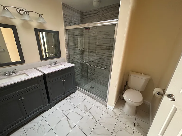 10394 Orange Ave — Photo 8