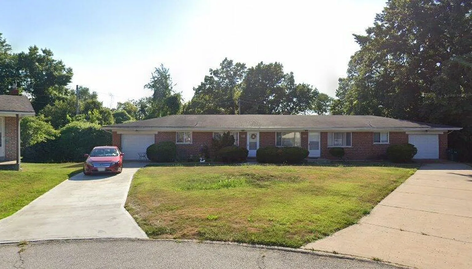Roomy Three Bedroom Two Bath Duplex Available Soon! — Photo 1