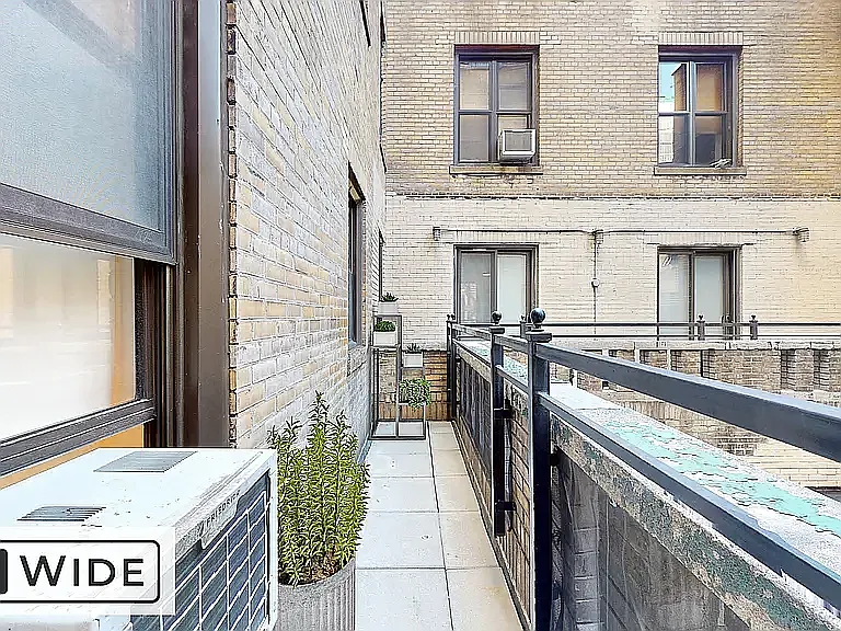 145 W 55th St #14C — Photo 2