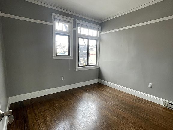 4th image of 2055 Polk St APT 3