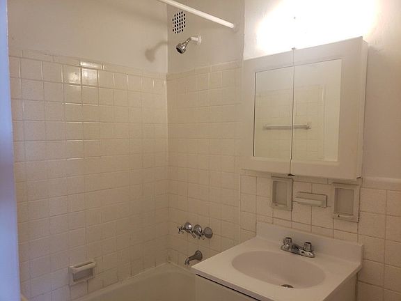 5th image of 540 Ocean Pkwy #K3