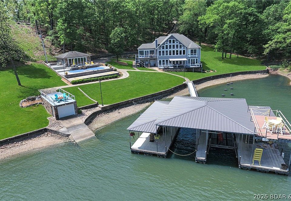 1st image of 795 Blue Water Bay Dr