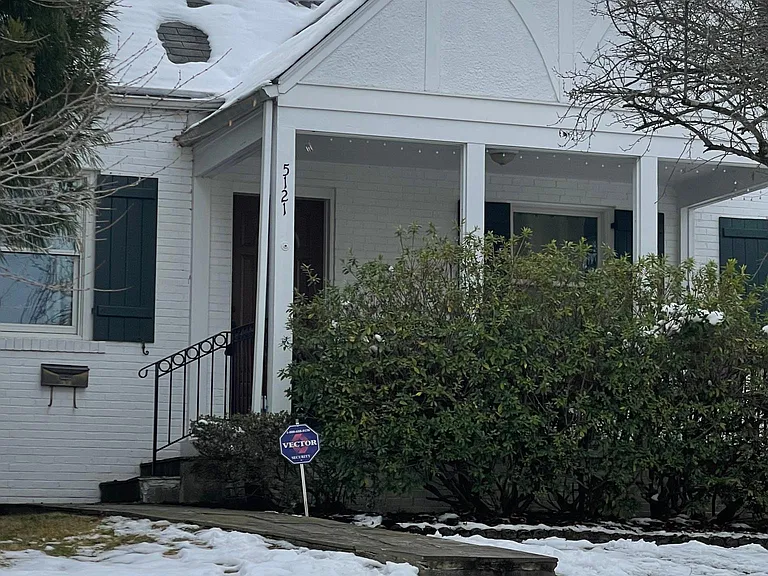 5121 Saratoga Ave — Photo 4