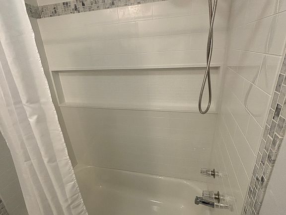 5th image of 9247 Orleans Dr APT A