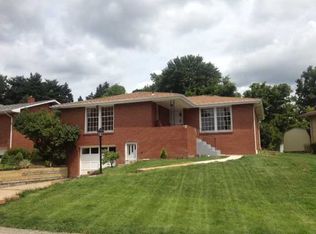 310 Lime Oak Dr, Pittsburgh, PA
