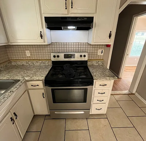 6044 Cordova Rd — Photo 13