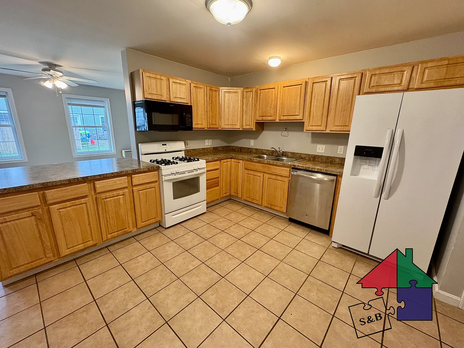 3 bed, 2.5 bath, 1394 sqft, $2,195 — Photo 1