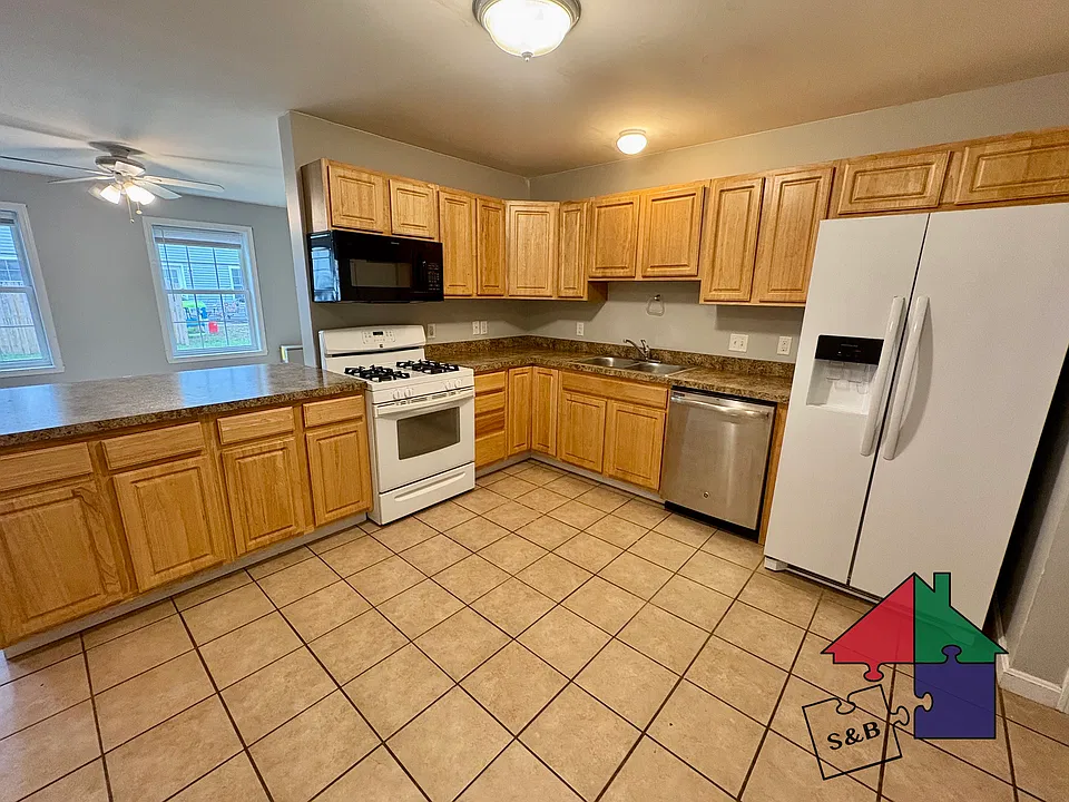55 Southerberry Dr #104