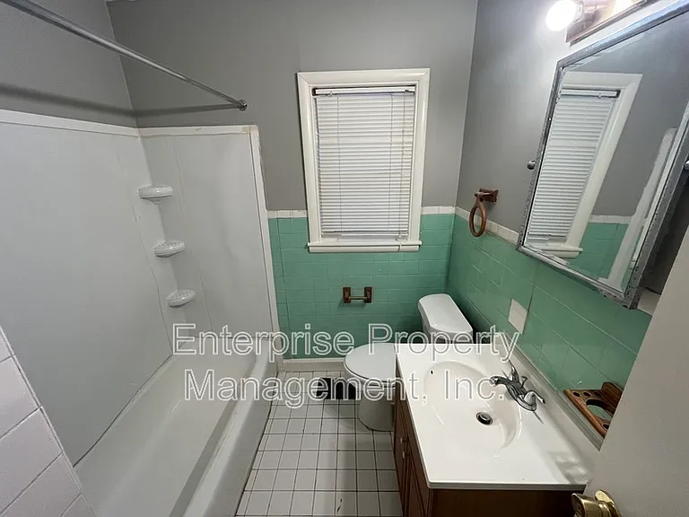 609 Houston St — Photo 14