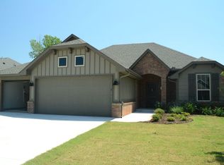 404 E Charlotte Ter, Mustang, OK 73064