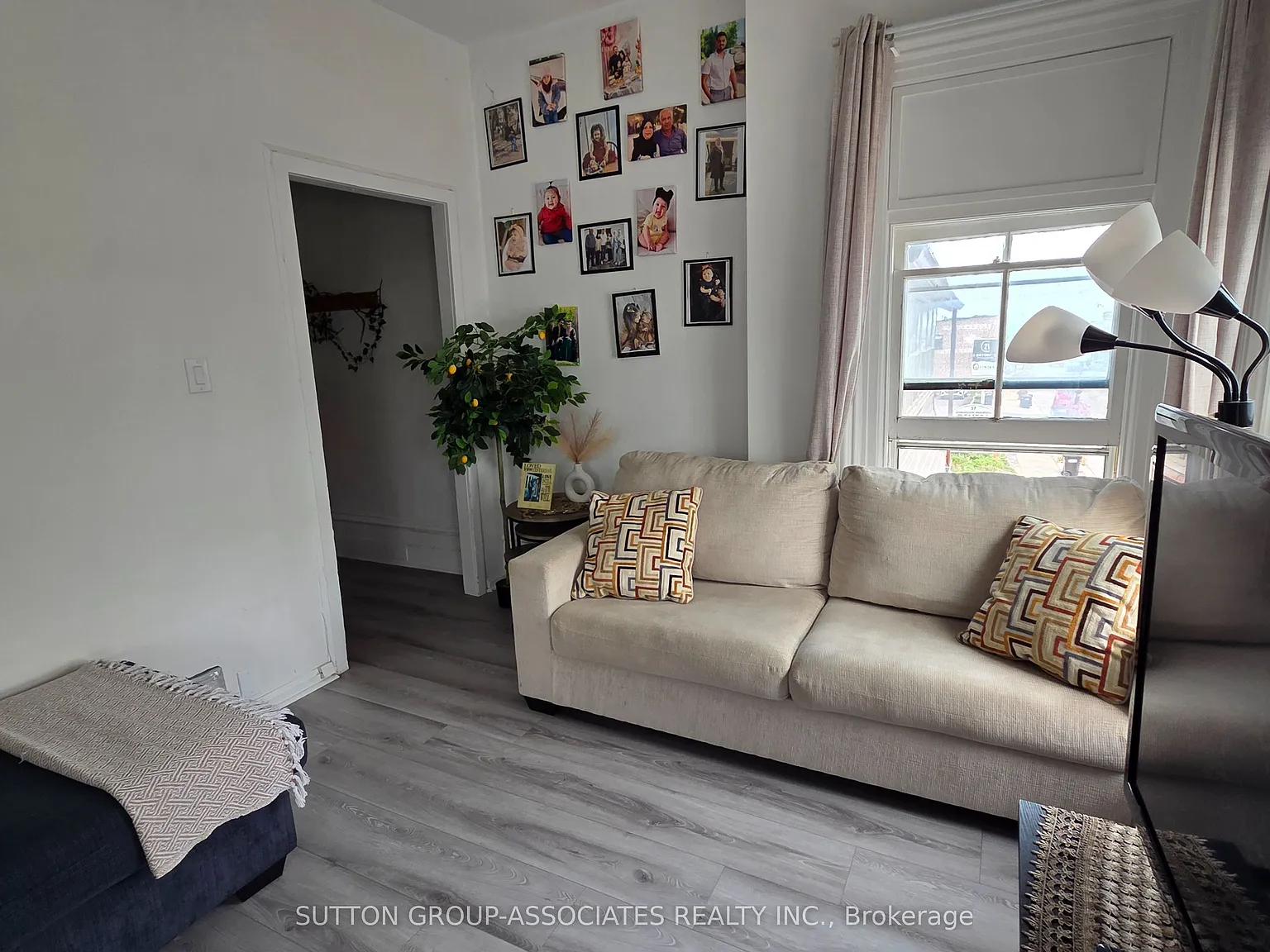 2 bed, $2,000 — Photo 2