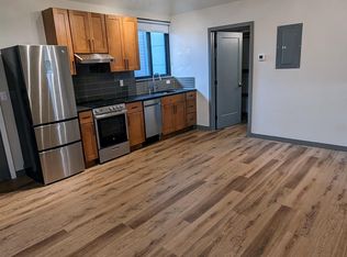 221 23rd Ave E #2B, Seattle, WA 98112