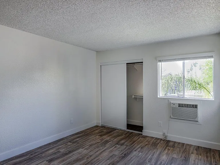 Monte Vista Apartments — Photo 25