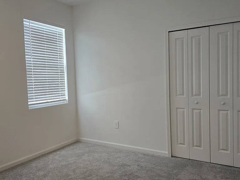 4822 Katrina Dr — Photo 5