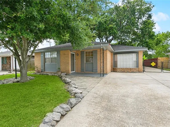 371 Dandelion Dr, Waggaman, LA 70094