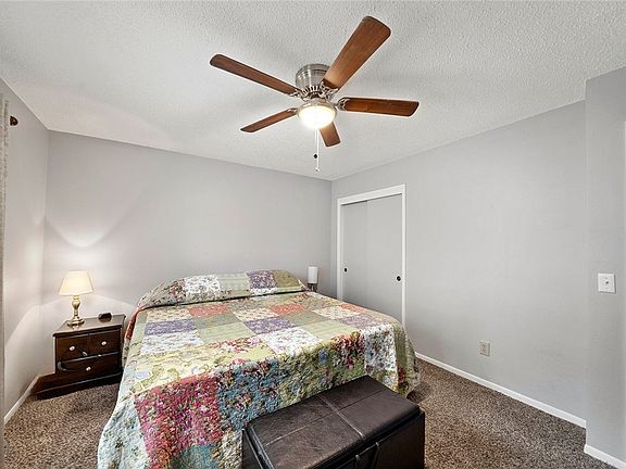 5th image of 1121 Hackley Ave