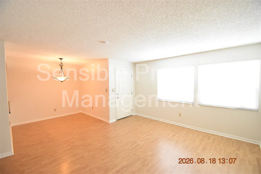 2 bed, 852 sqft, $1,650 — Photo 4