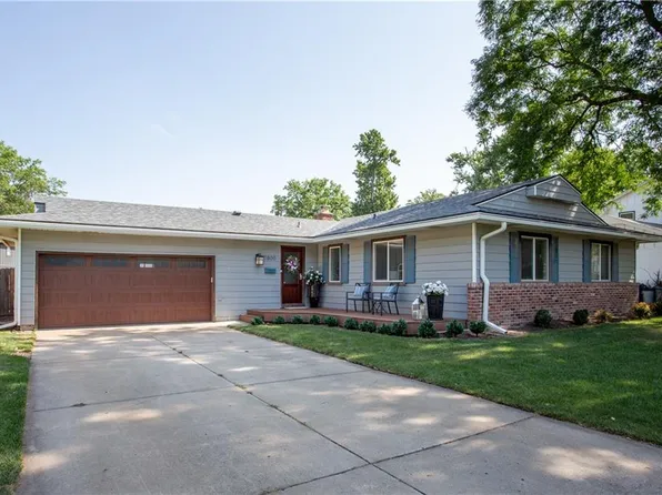 7800 W 95th Ter, Overland Park, KS 66212
