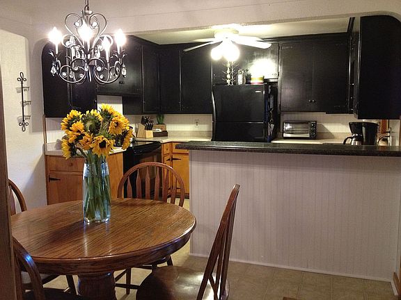 3rd image of 1798 Elmwood Dr