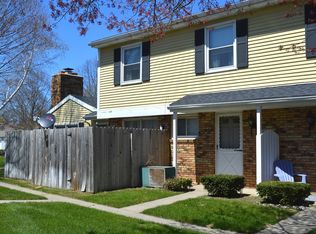 2634 Cherrywood Ct, Saint Joseph, MI 49085