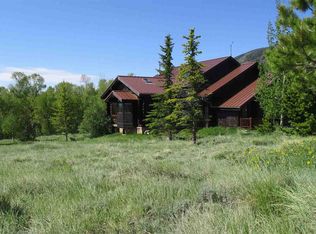 37 Kelly Creek Rd, Centennial, WY 82055