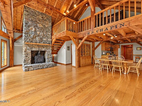 5th image of 525 Rote Hill Rd