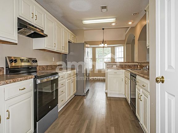 5th image of 5664 Tulip Grove Dr