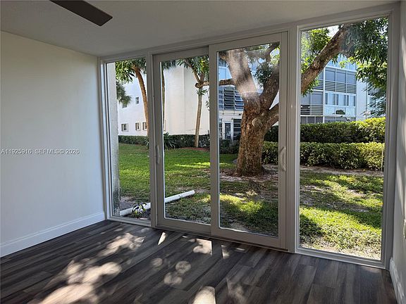 3rd image of 4602 Martinique Way APT B1