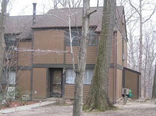 114 Round Hill Rd, Dobbs Ferry, NY 10522