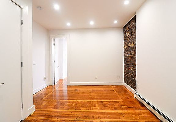 4th image of 1045 Morris Ave APT 1F